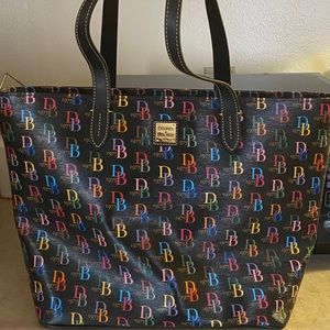 Dooney And Bourke Large Tote